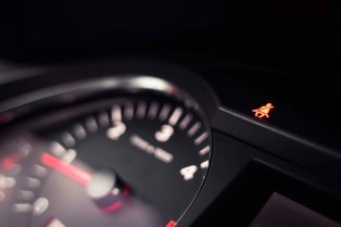 Kontrolki alarmowe - co oznaczają?